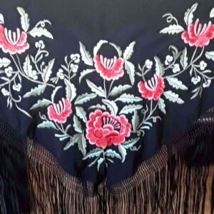 Fleco flamenca negro con flores rojas y hojas verdes
